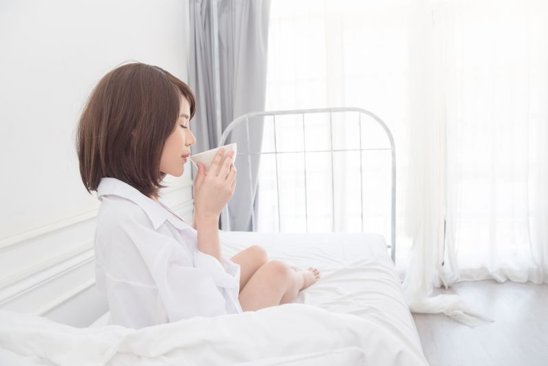 Uống một cốc nước buổi sáng